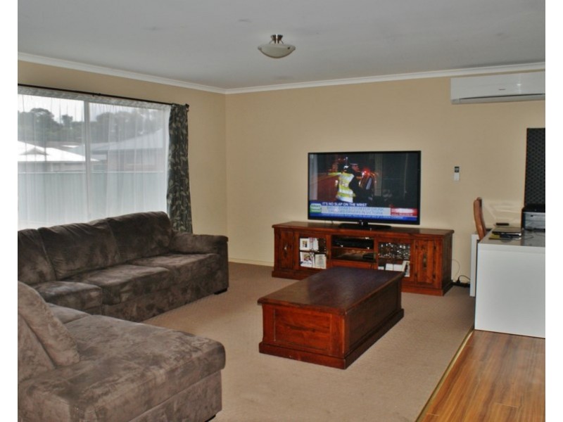 43 Pfitzner Close, Murray Bridge SA 5253