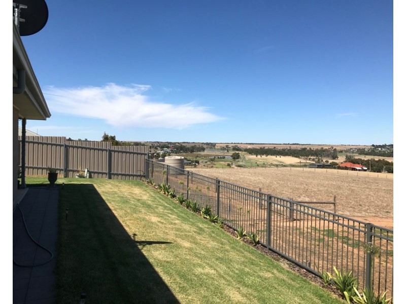 40 Waterlily Terrace, Murray Bridge SA 5253