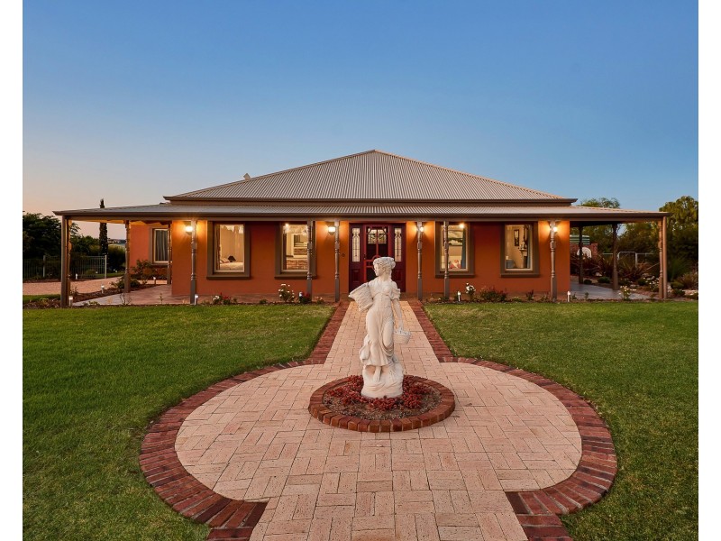 24 Jendarra Court, Murray Bridge SA 5253