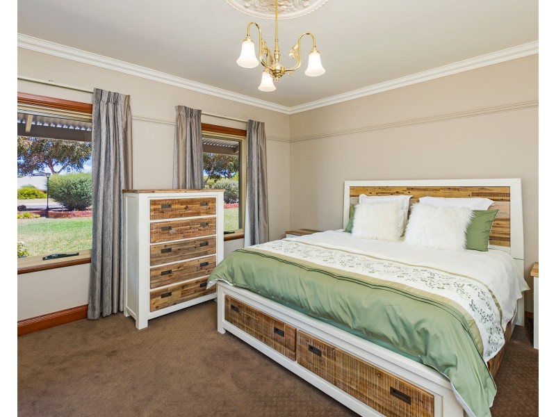 24 Jendarra Court, Murray Bridge SA 5253