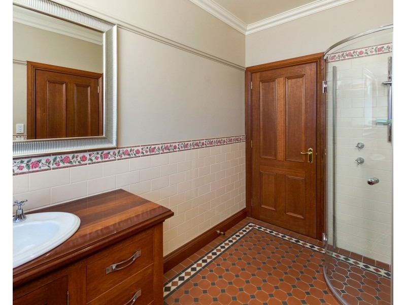 24 Jendarra Court, Murray Bridge SA 5253