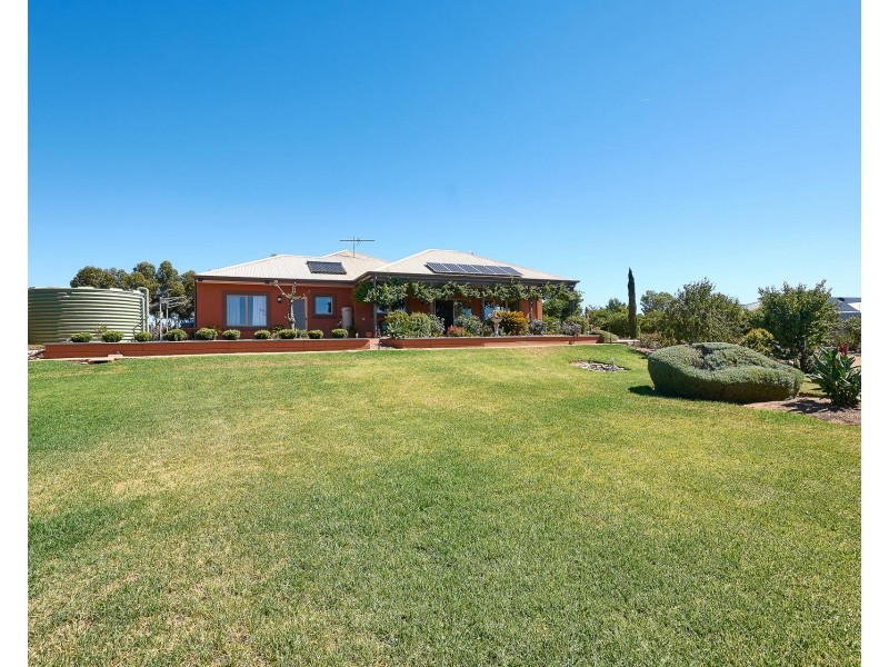 24 Jendarra Court, Murray Bridge SA 5253