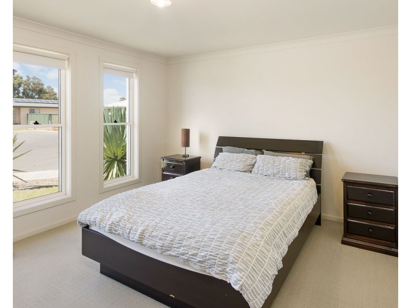 39 Pfitzner Close, Murray Bridge SA 5253