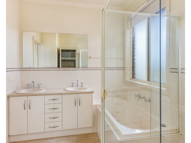 6 John Court, Murray Bridge SA 5253