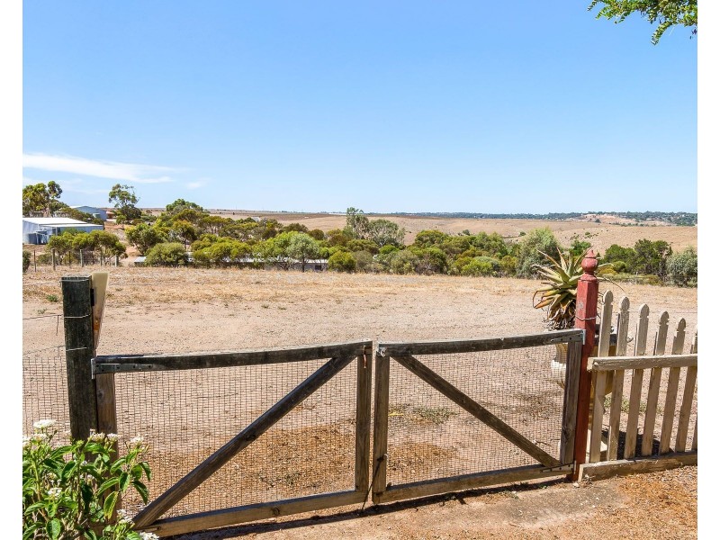 35 Kuchel Road, Murray Bridge SA 5253