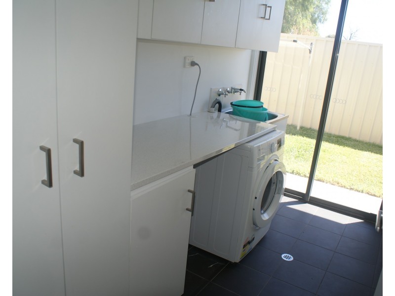 4 Lyric Close, Murray Bridge SA 5253