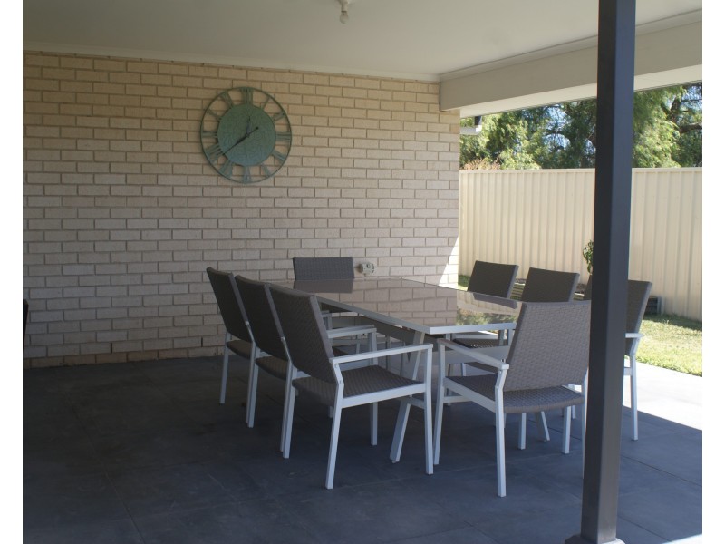 4 Lyric Close, Murray Bridge SA 5253