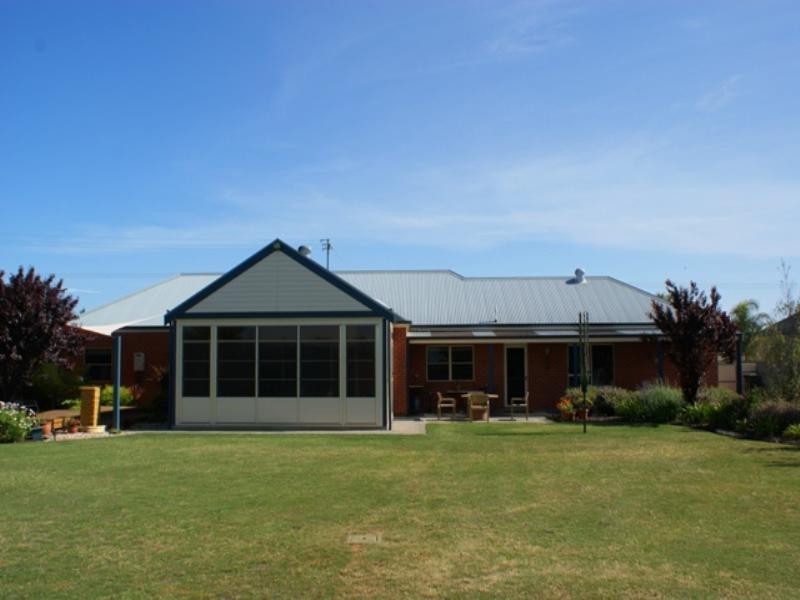 122 Christian Road, Murray Bridge SA 5253