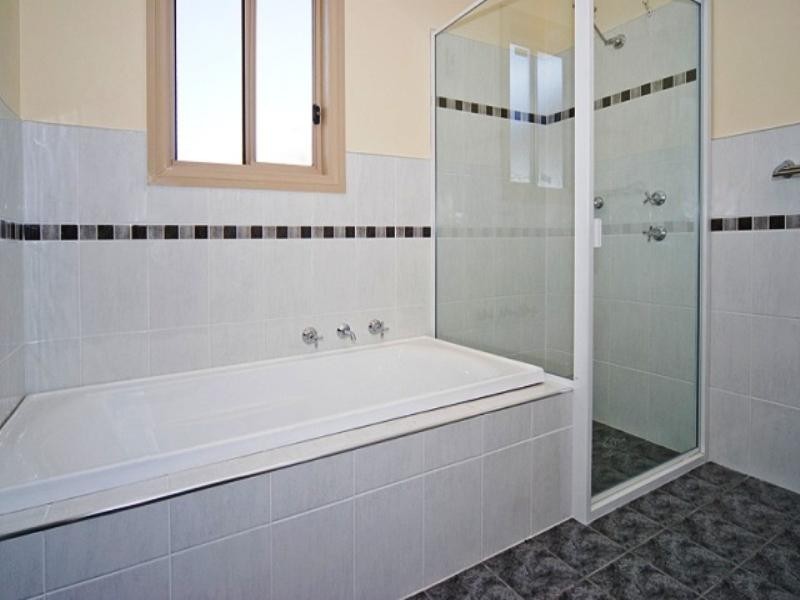 2 Mathew Court (Off Phillips St), Murray Bridge SA 5253