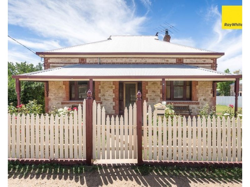 27 Edward Street, Murray Bridge SA 5253