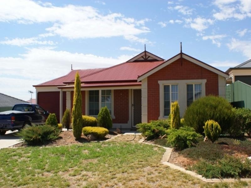 8B Silver Birch Drive, Murray Bridge SA 5253