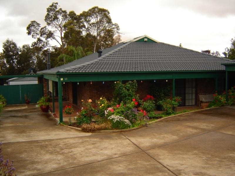 13 Parish Crescent, Murray Bridge SA 5253
