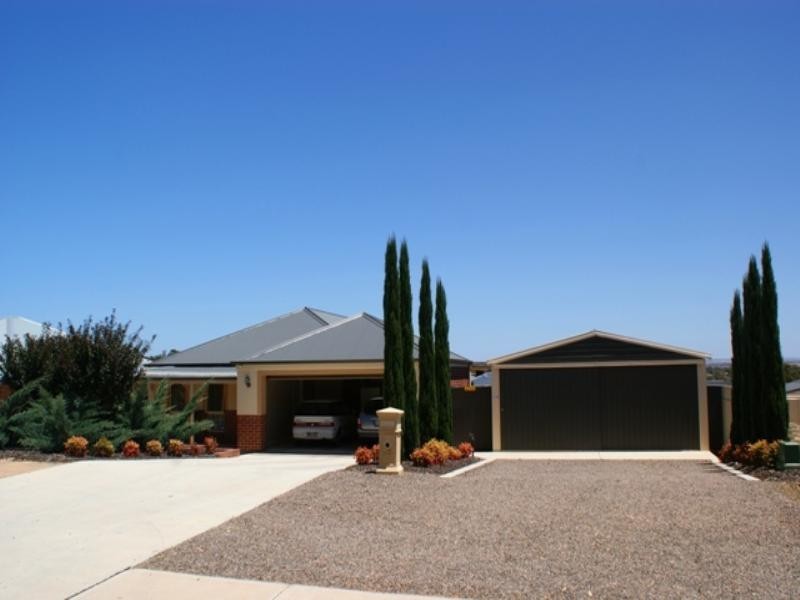 90 Roper Road, Murray Bridge SA 5253