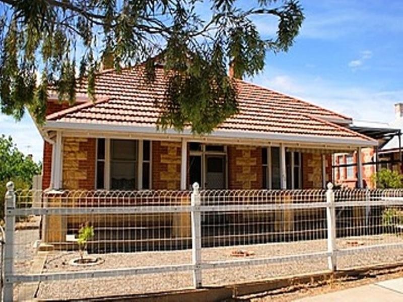 60 Standen Street, Murray Bridge SA 5253