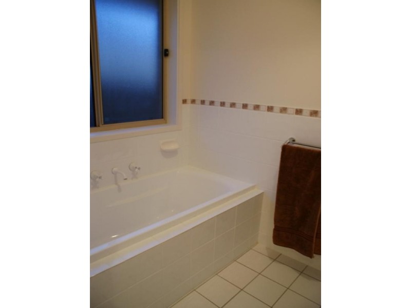 16 Melville Terrace, Murray Bridge SA 5253