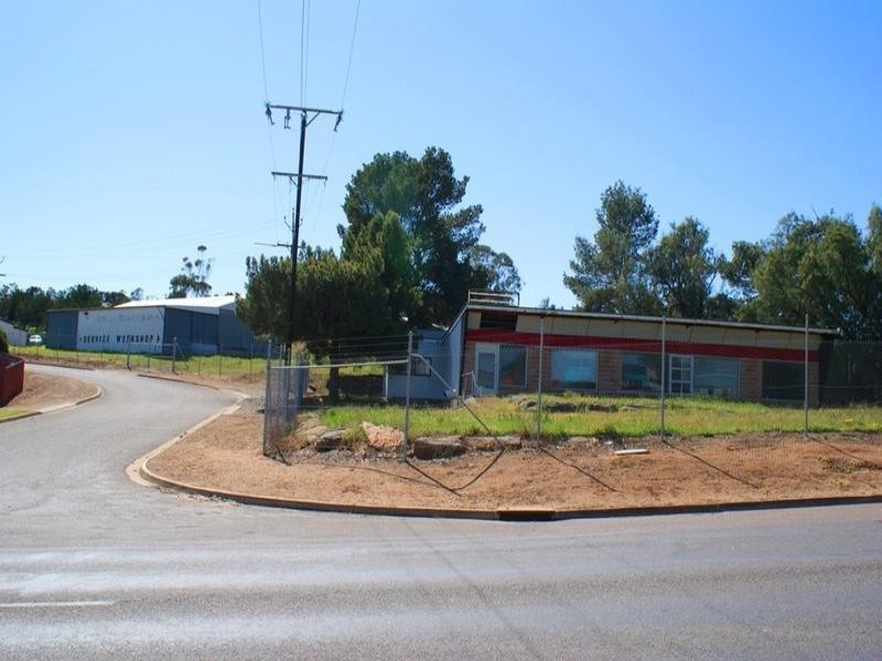 Lts6,7,8,91,92 Cnr Princes Hwy and Moore Street, Murray Bridge SA 5253
