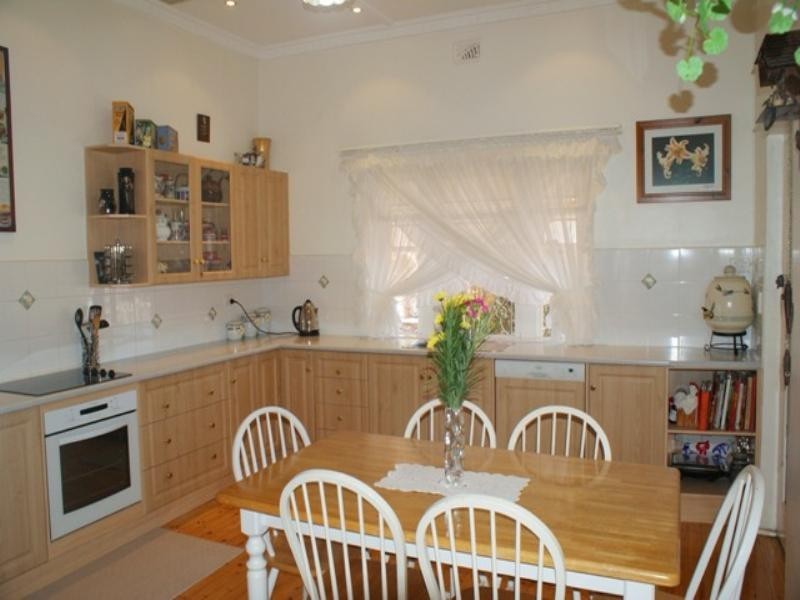 10 Charles Street, Murray Bridge SA 5253