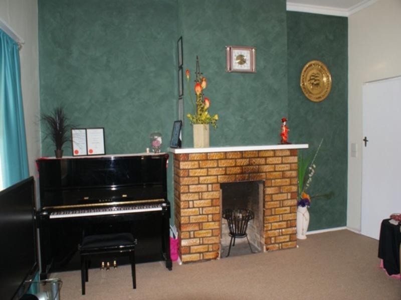 10 Charles Street, Murray Bridge SA 5253