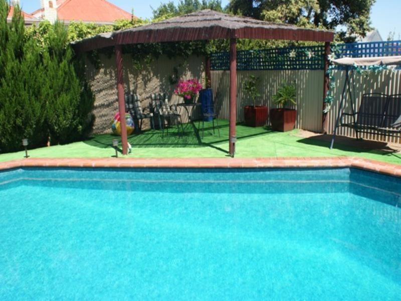 10 Charles Street, Murray Bridge SA 5253