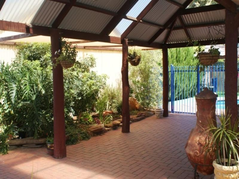 10 Charles Street, Murray Bridge SA 5253