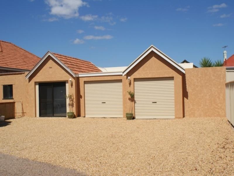 10 Charles Street, Murray Bridge SA 5253