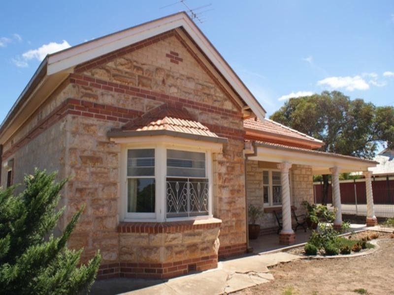 10 Charles Street, Murray Bridge SA 5253