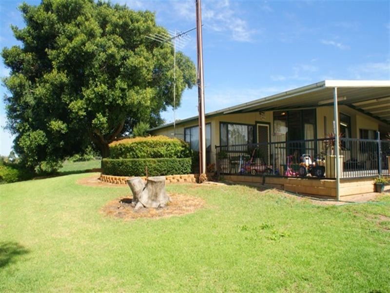 RMB 3150 Jervois Road, Woods Point SA 5253