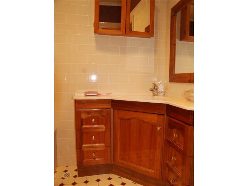 15 Eleanor Terrace, Murray Bridge SA 5253