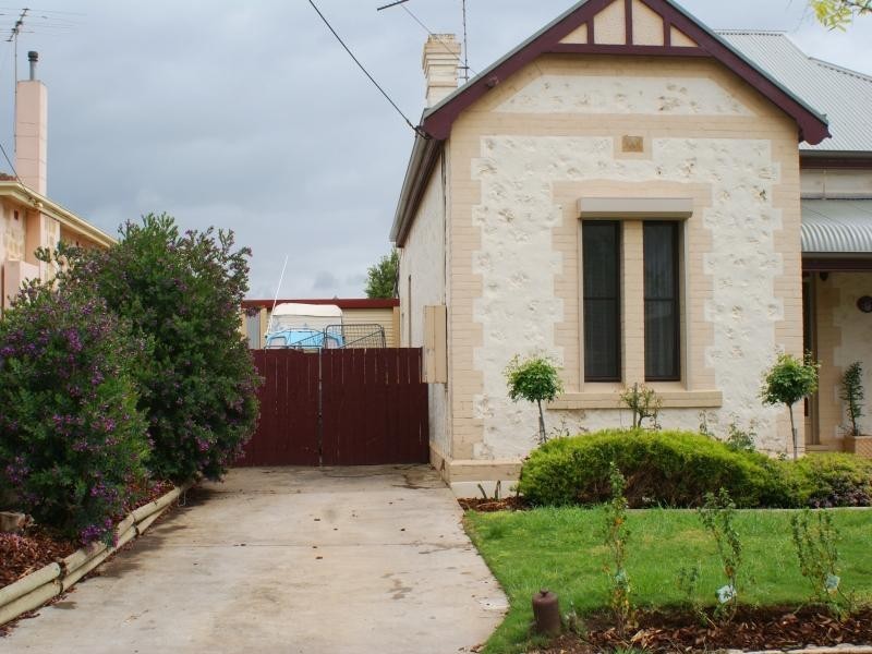 15 Eleanor Terrace, Murray Bridge SA 5253