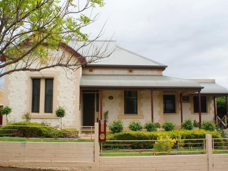 15 Eleanor Terrace, Murray Bridge SA 5253