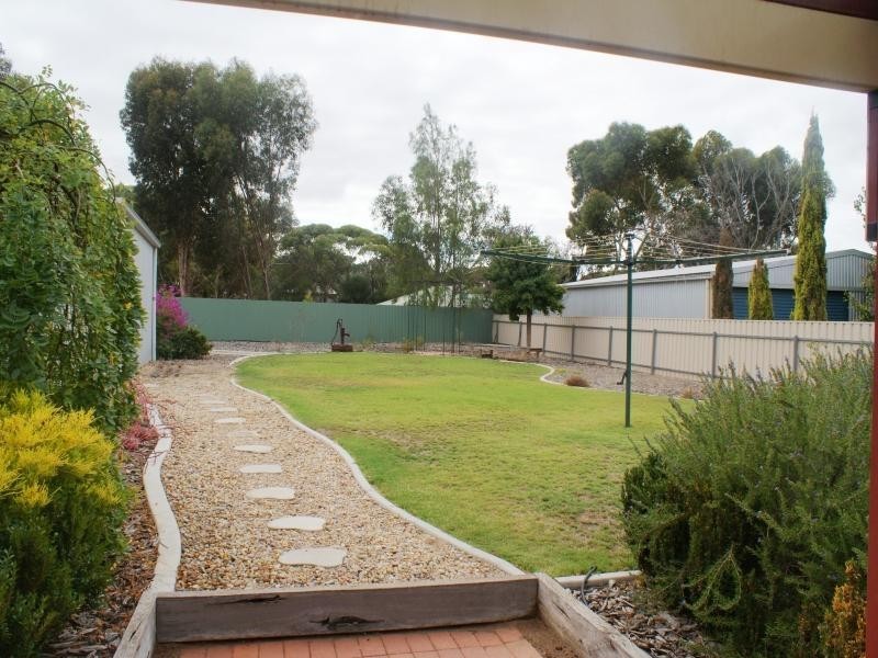 11 Fairway Court, Murray Bridge SA 5253