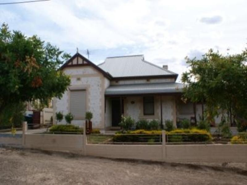 15 Eleanor Terrace, Murray Bridge SA 5253