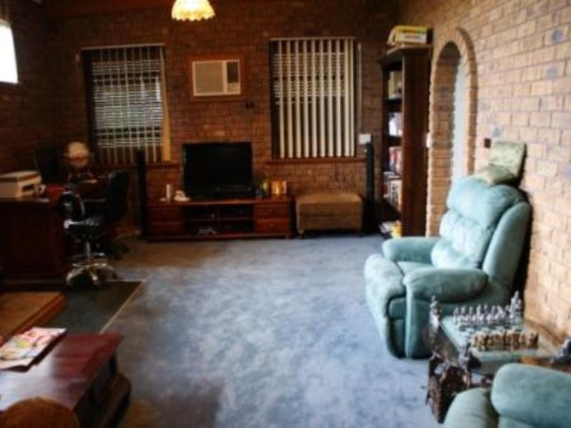 15 Eleanor Terrace, Murray Bridge SA 5253