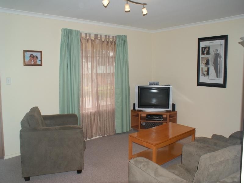 8a Silver Birch Drive, Murray Bridge SA 5253