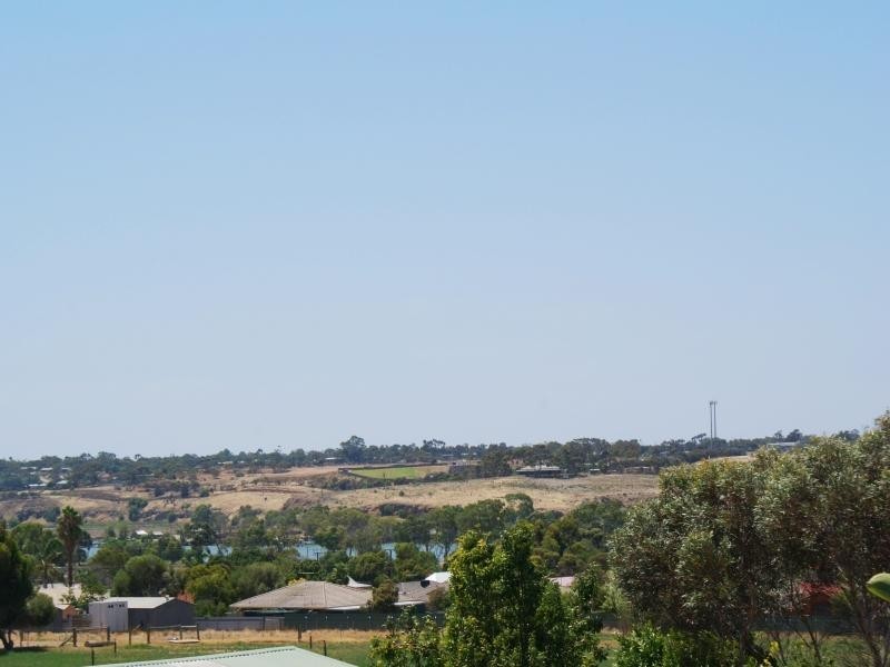 24 Roper Road, Murray Bridge SA 5253