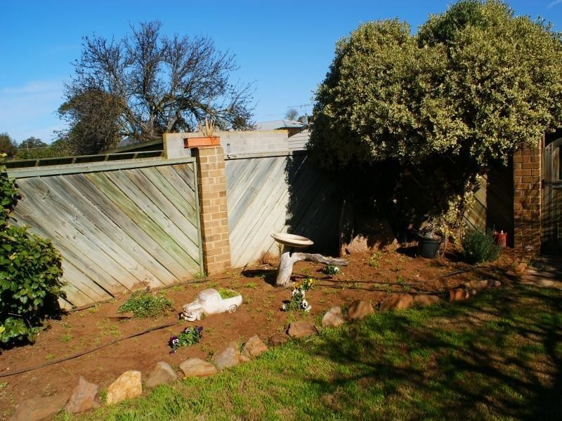15 Leslie Street, Murray Bridge SA 5253