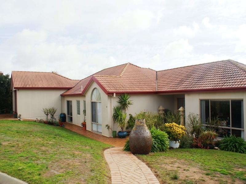 28 Riverglen Drive, Murray Bridge SA 5253