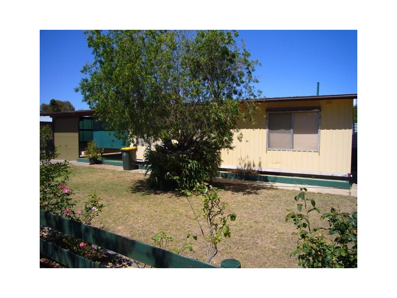 24 Railway Terrace, Coonalpyn SA 5265