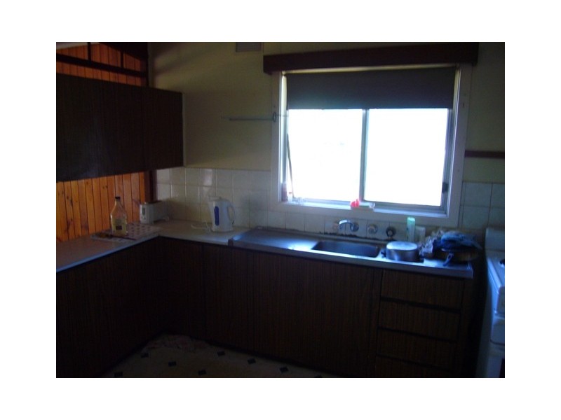 24 Railway Terrace, Coonalpyn SA 5265