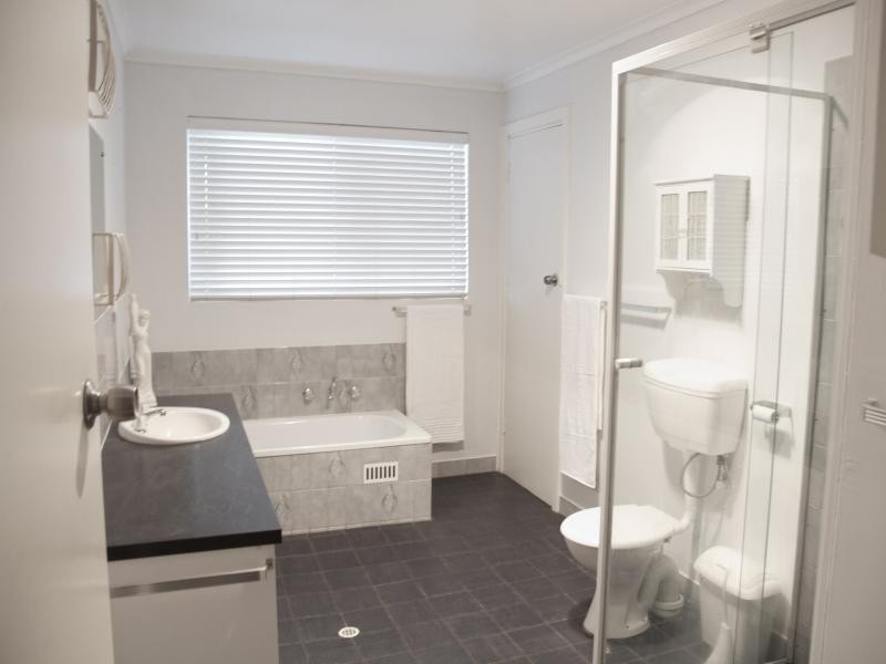 21 Long Island Road, Murray Bridge SA 5253