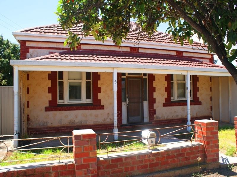 5 Charles Street, Murray Bridge SA 5253