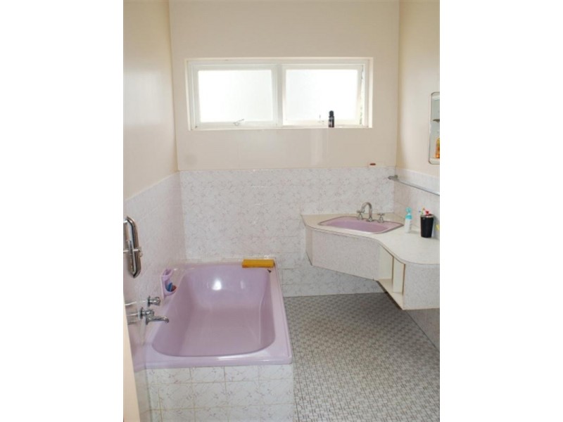 5 Charles Street, Murray Bridge SA 5253