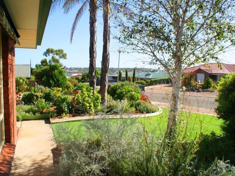 15 Mellor Road, Murray Bridge SA 5253