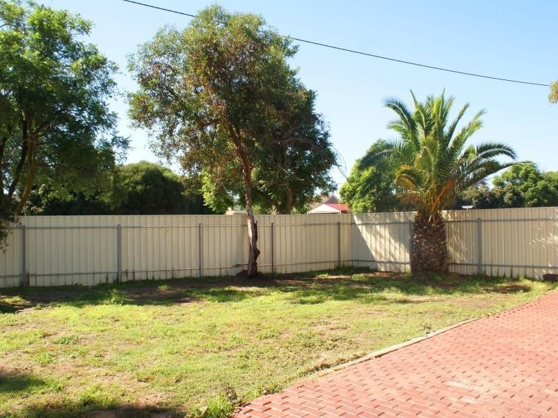 11a Montgomery Avenue, Murray Bridge SA 5253