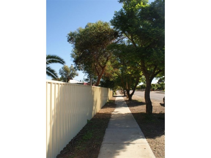 11a Montgomery Avenue, Murray Bridge SA 5253