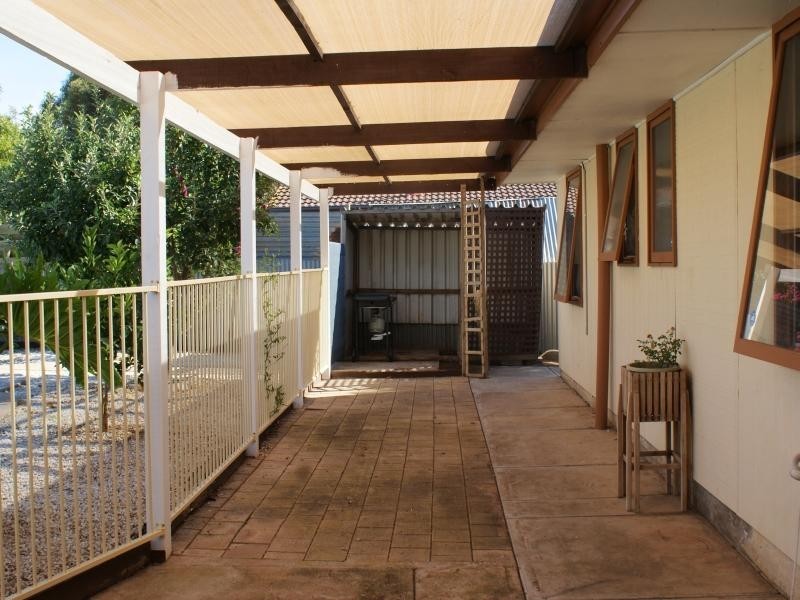27 Ridge Road, Murray Bridge SA 5253
