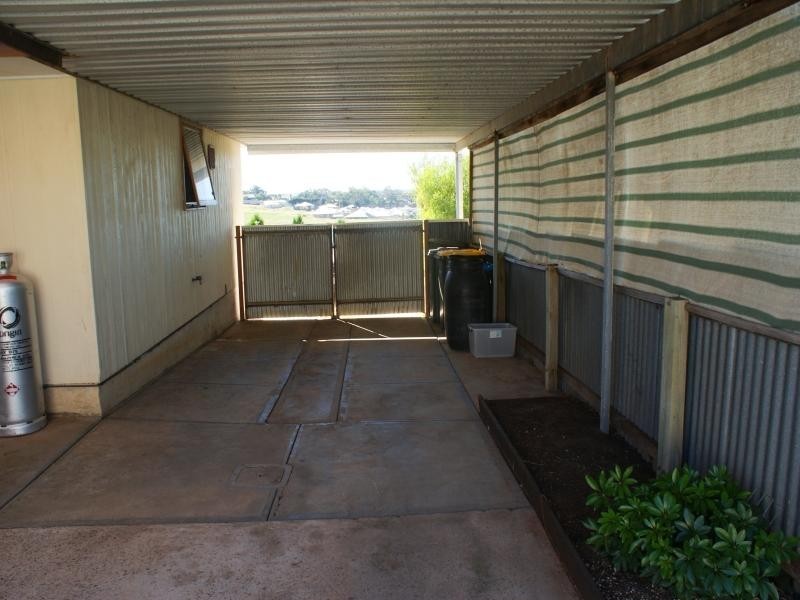 27 Ridge Road, Murray Bridge SA 5253