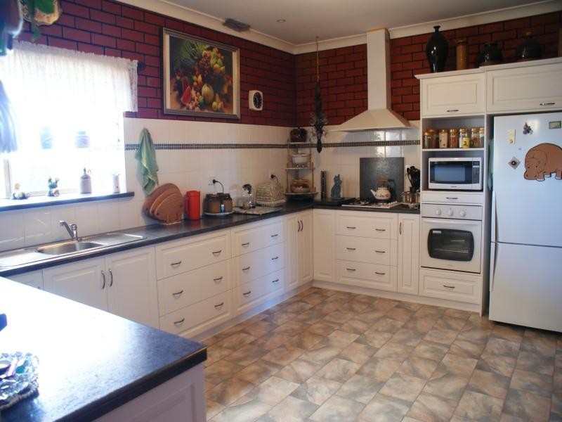 3 Queen Louisa Drive, Murray Bridge SA 5253