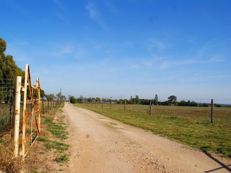 3 Queen Louisa Drive, Murray Bridge SA 5253