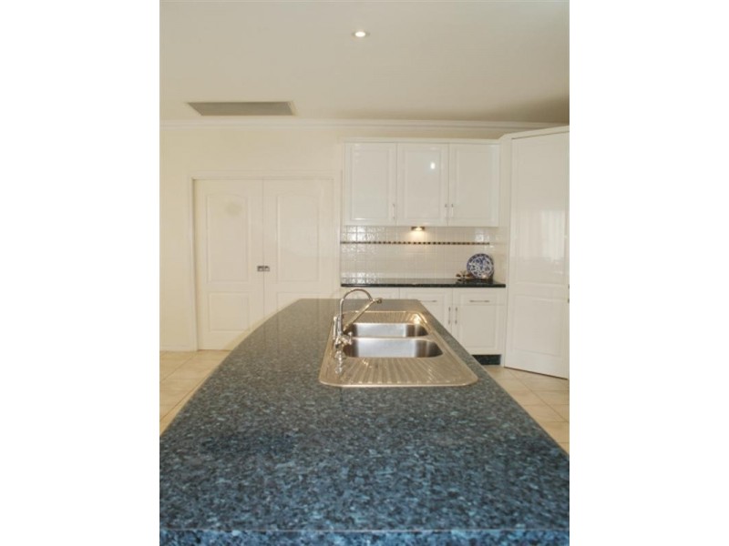 15 Day Court, Murray Bridge SA 5253